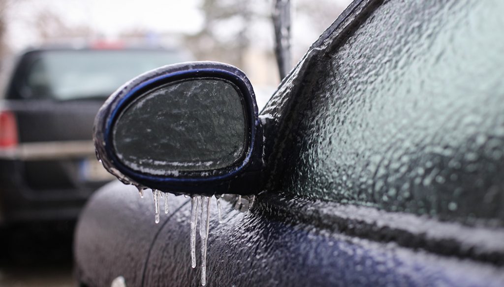 Your car needs to get clean in winter, too, but what do you do when it's below freezing? We show you how to wash your car in winter